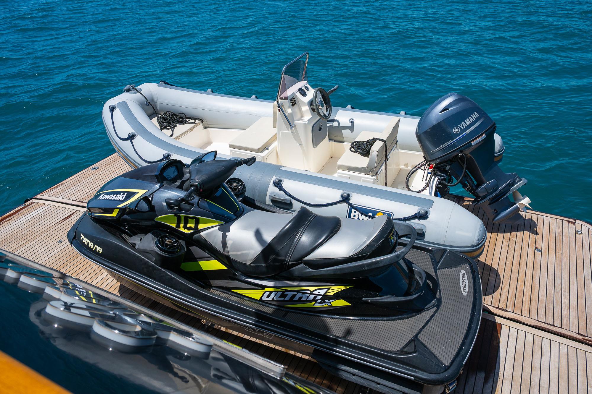2003 ASTONDOA 102' GLX 